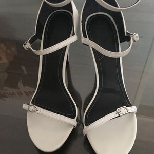 Like New. White Kendall+Kylie Heels. 4” heels.